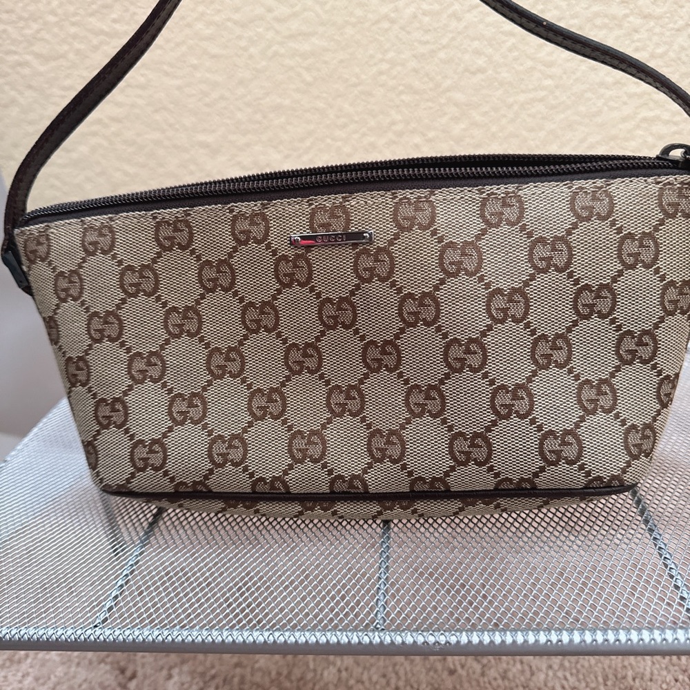 Gucci monogram canvas Pochette bag - Picture 2 of 6